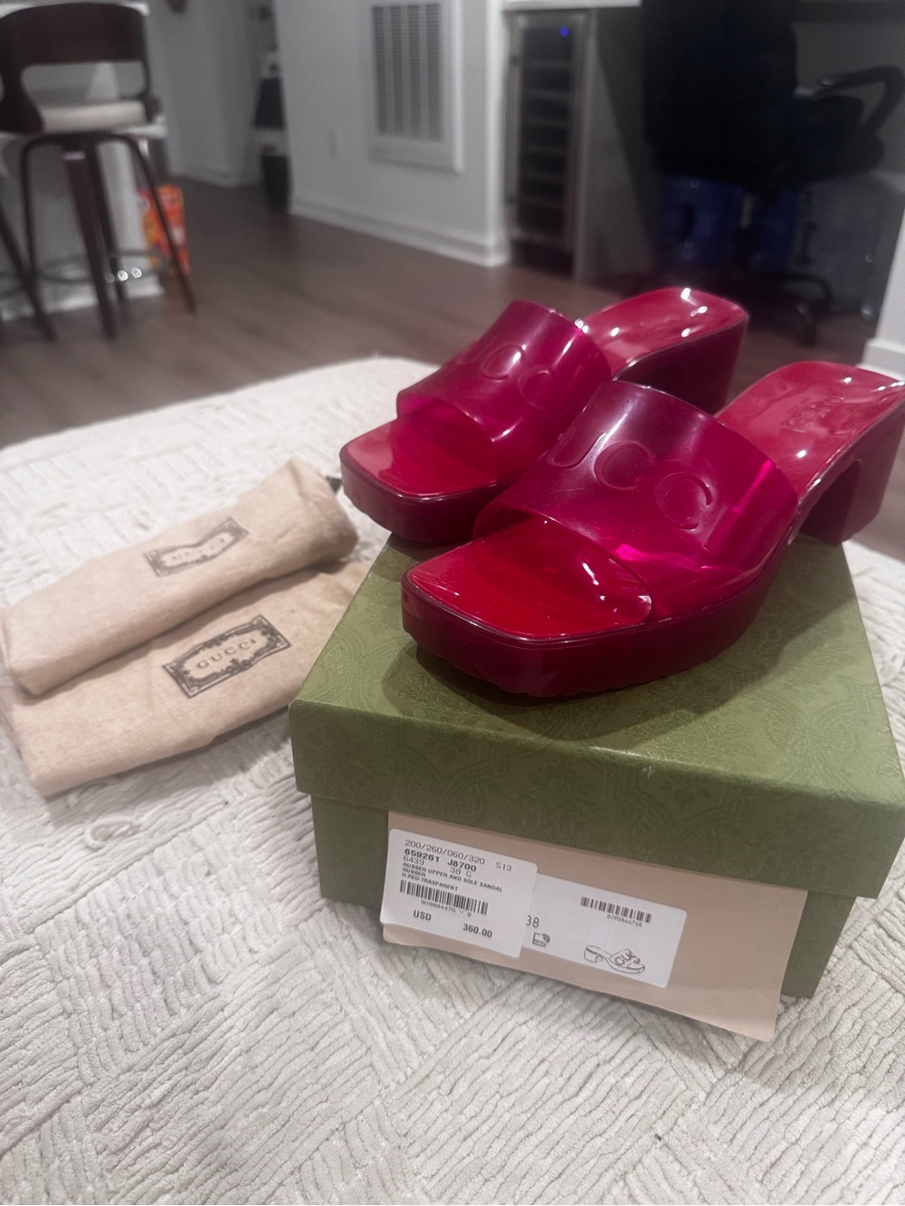 Gucci Glossy Fuchsia Platform Slide Sandals